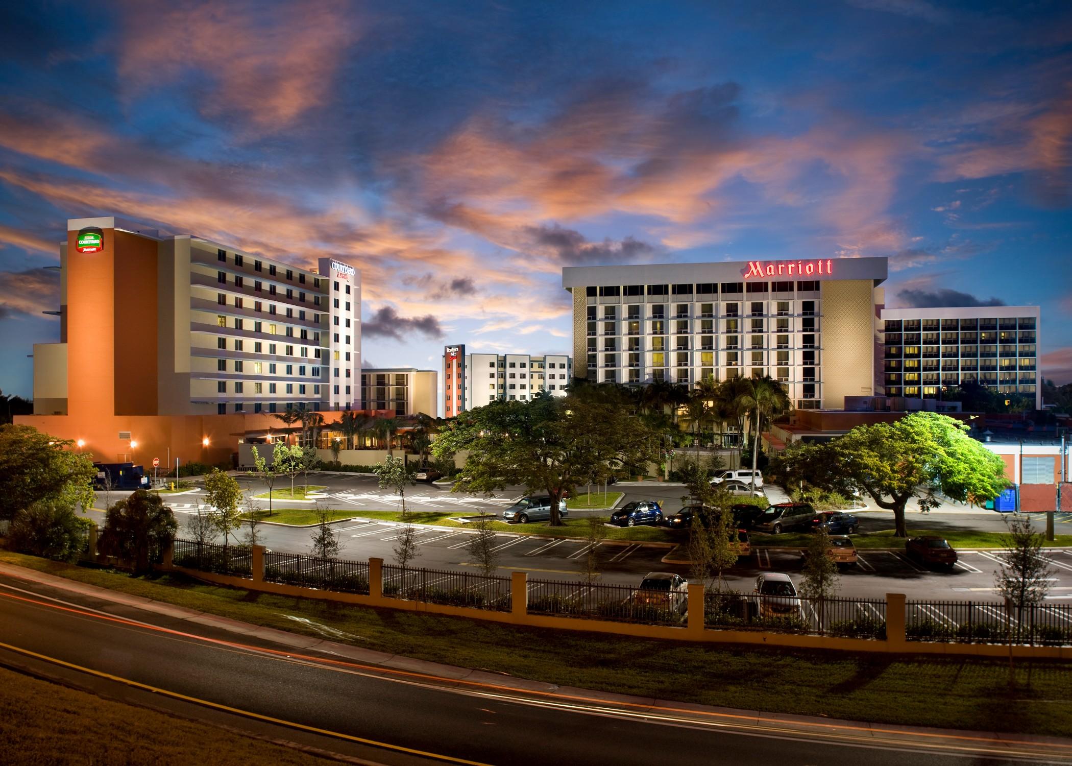 Miami Airport Marriott Hotel Екстериор снимка