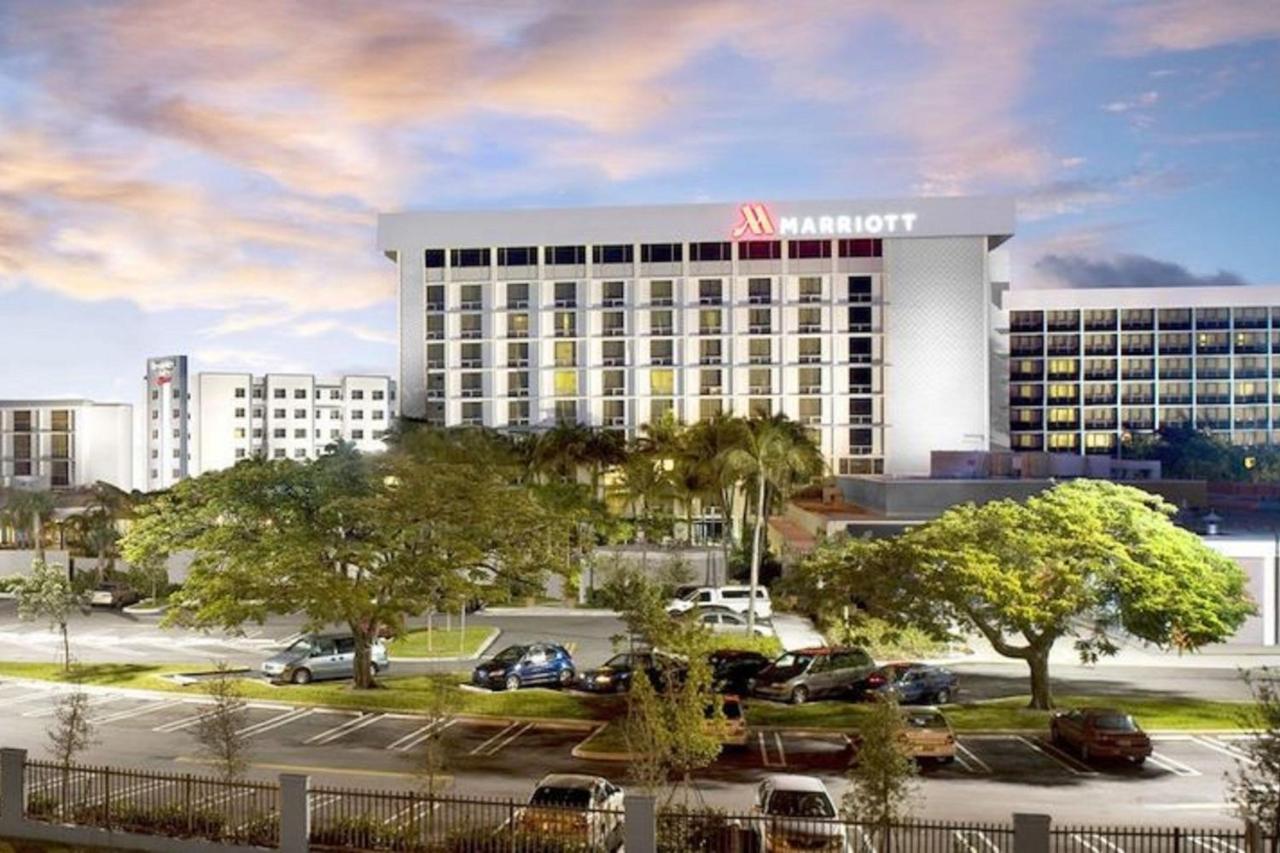 Miami Airport Marriott Hotel Екстериор снимка